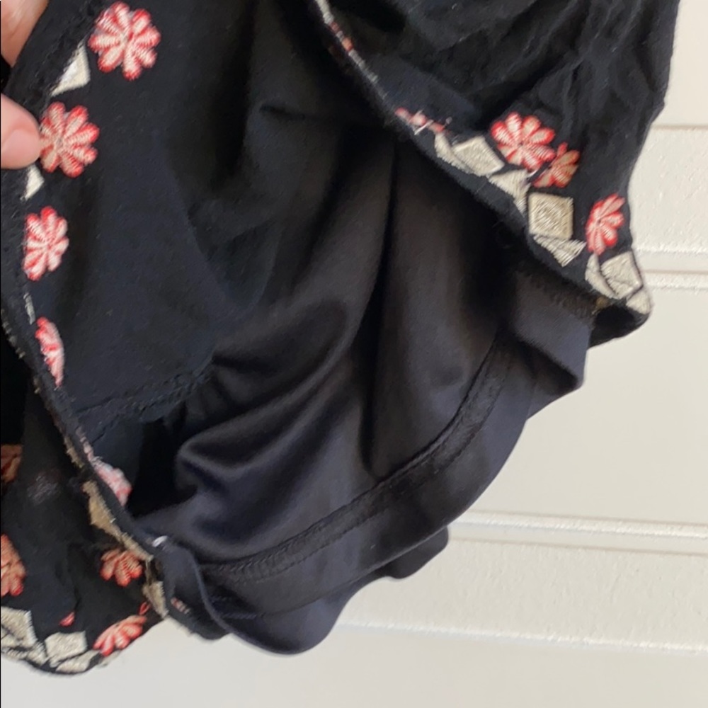Tea&Cup Embroidered Romper Black SZ S - Picture 5 of 5